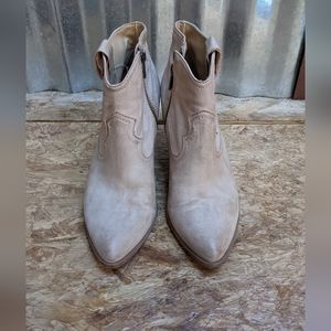 Western ankle booties in blush soft leather